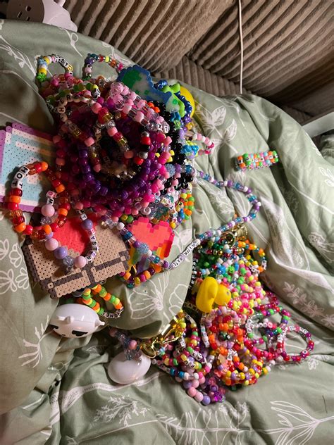 2 more : r/kandi