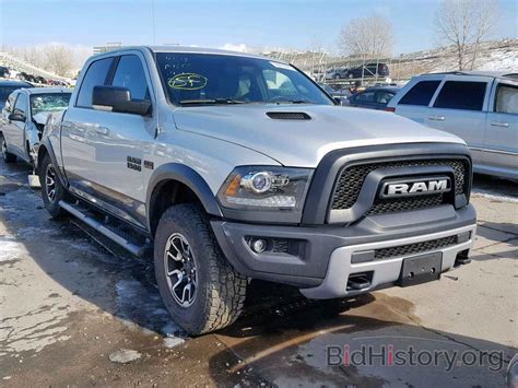 Report 1C6RR7YT8HS830589 RAM 1500 REBEL 2017 SILVER GAS - price and damage history