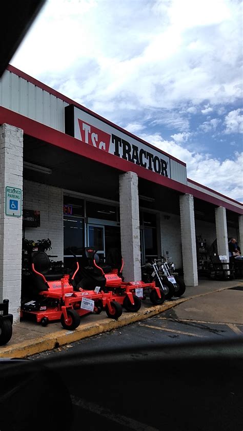 Tractor Supply Sallisaw
