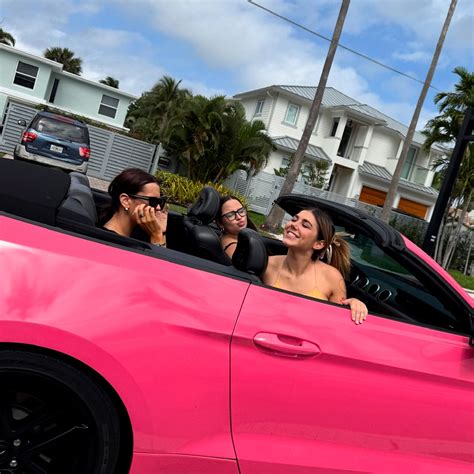 Alexis Evans | Reminiscing with my cuz🌼🐇 | Instagram