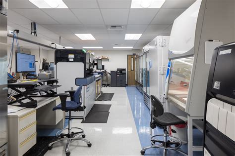 SNHD Clinical Laboratory - IZ Design Studio