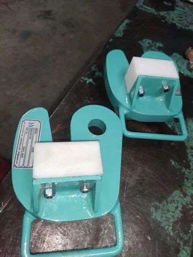 pipe lifting and lowering equipment - Pipe Handling Hook With Nylon ...