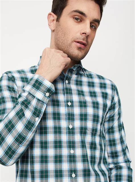 Buy Men Checked Slim Fit Casual Shirt Online at just Rs. 1049.0 ...