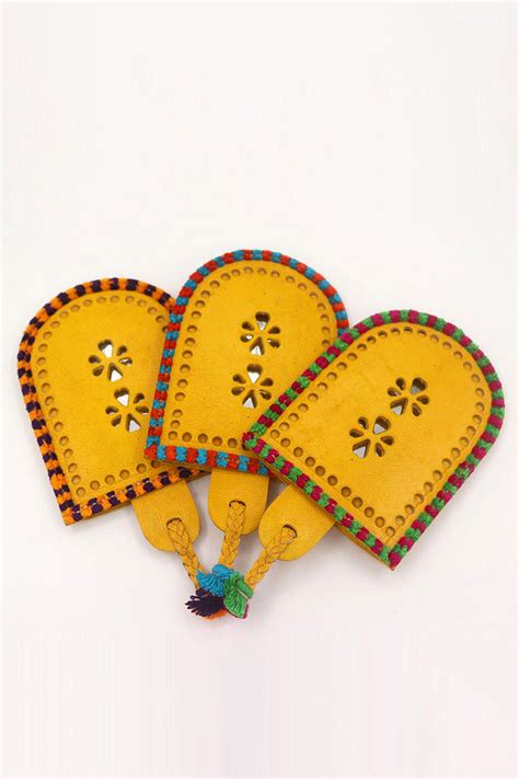Buy Yellow Handcrafted Leather Mirror With Pouch – khamircrafts