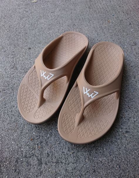 BOW & ARROW WEB STORE