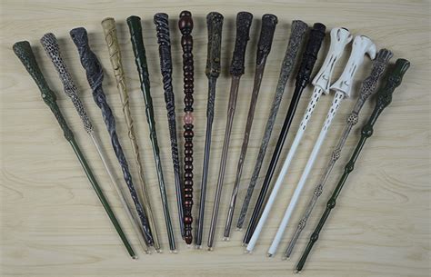 #哈利波特魔法觉醒魔杖攻略集，7种魔杖材质杖芯尺寸有什么区别？【2024】 | 冬青, 柏木, 木