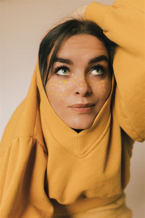 Unique Self Portraits Ideas