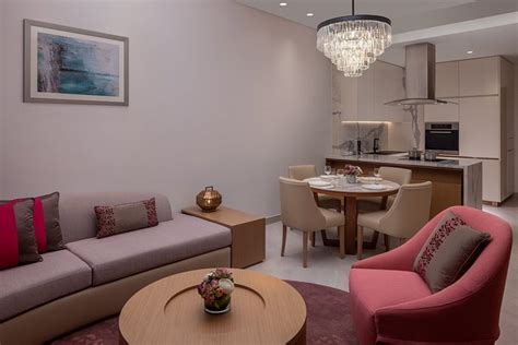 HILTON DUBAI CREEK HOTEL & RESIDENCES - Hotel Reviews, Photos, Rate ...