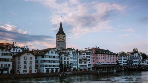 Zurich, Lucerne & Rhine Falls: One Day Trip, Zurigo, Buchs, 8 December ...