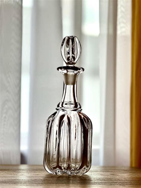 19th Century Heavy Lead Crystal Decanter – Circa 1845 – Fluted Neck & Hobnail Design (31.5 Cm ...