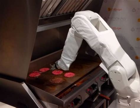 Burger-Flipping Robot 'Flippy' Gets Suspended After First Day At Work ...