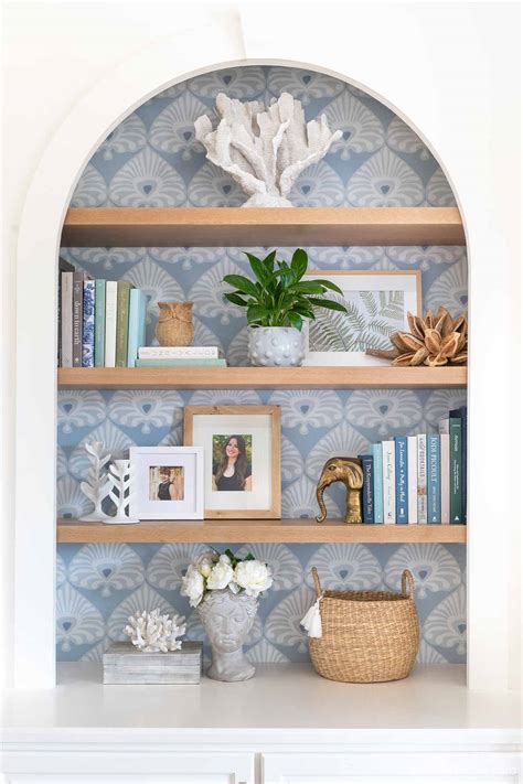 Simple Bookshelf Decorating Ideas