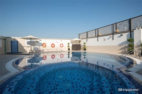 Raintree Rolla Hotel Pool: Pictures & Reviews - Tripadvisor