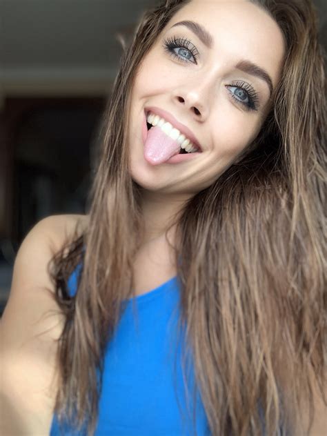 TW Pornstars - 1 foto. Luxury Girl 🔥OF🔥. Twitter. How are you guys doing? You give me very few ...