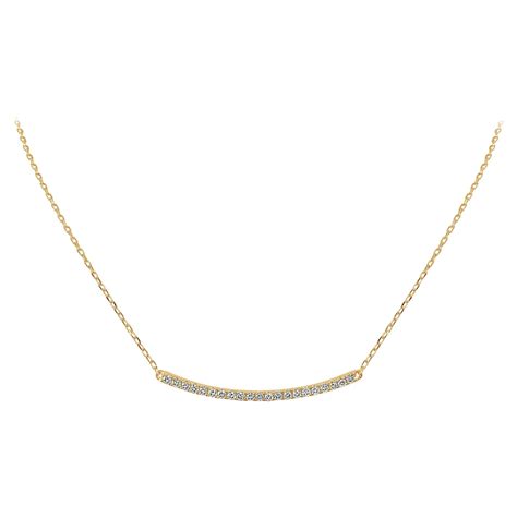 14k White Gold 0.26 Carat Diamond Bar Necklace For Sale at 1stDibs