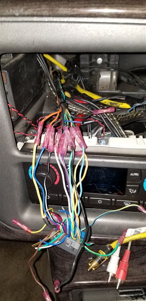 Rezultat imagine pentru 2017 GMC IntelliLink Problems