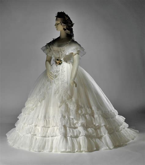10 Facts About the Victorian Tradition of White Weddings – 5-Minute History