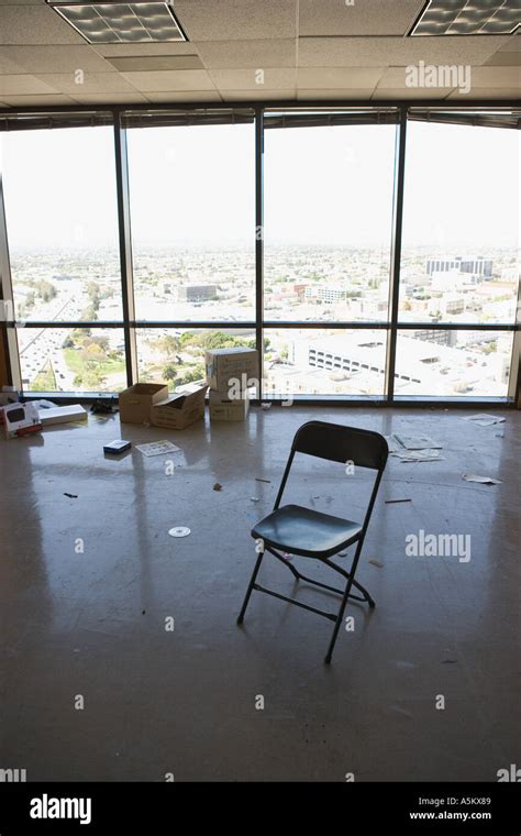 Empty Building Space 的图像结果