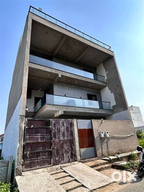 Building for sale - For Sale: Houses & Apartments - 1822184785