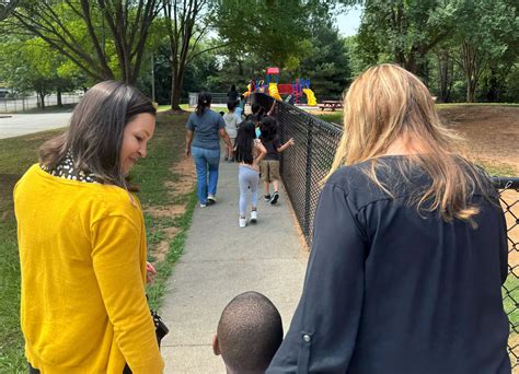 Fair Oaks Elementary Hosts Early Kindergarten Classes