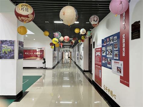 外国语学院新建走廊文化墙_河南农业大学外国语学院