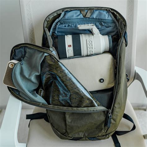 Able Carry Daybreaker 2 Review | One Tech Traveller