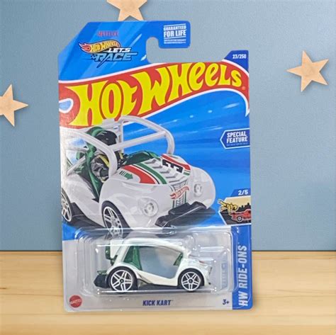 2025 HOT WHEELS KICK KART WHITE 23/250 HW RIDE ONS 2/5 LET'S RACE NETFLIX - Walmart.com