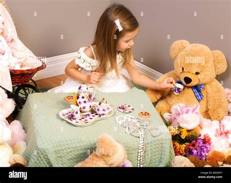 Teddy bear tea party online