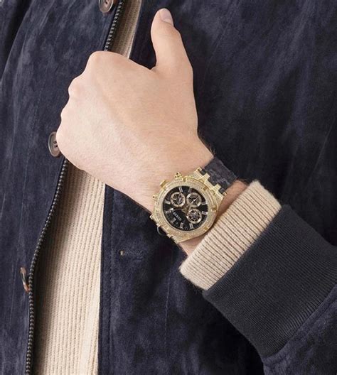 GW0418G2 | GUESS Chronograph Watch for Men – Sai Creations Watches