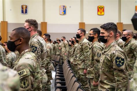 BLC Graduation 的图像结果