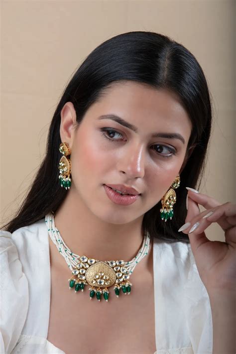 White Beaded Choker Set with Kundan Center & Green Drops – Jooltara