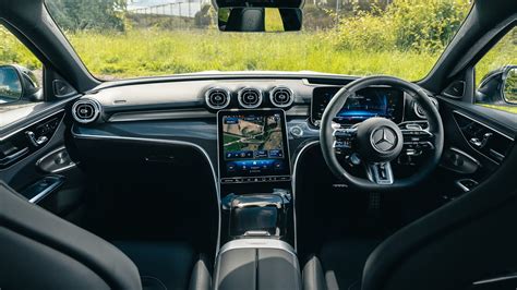 Mercedes-Benz AMG C63 Interior Layout & Technology | Top Gear