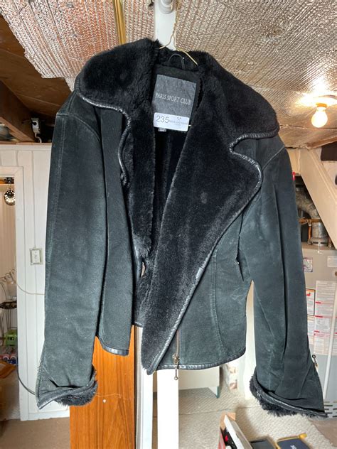 Womens Suede Jacket - Beck Auctions Inc.