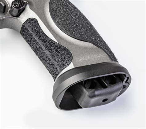 PERFORMANCE CENTER™ M&P®9 M2.0™ COMPETITOR™ 10 ROUNDS