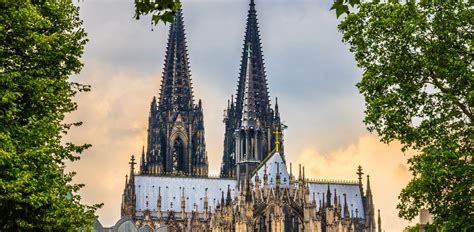Wahrzeichen und Kulturerbe - der Kölner Dom - B&B HOTELS