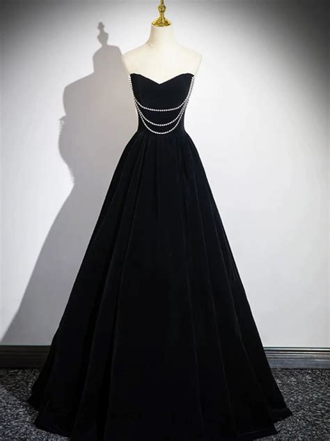 Black Velvet Floor Length Prom Dresses on Luulla