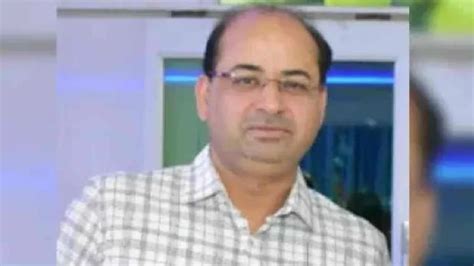 UP deputy chief medical officer found dead in Prayagraj hotel room ...