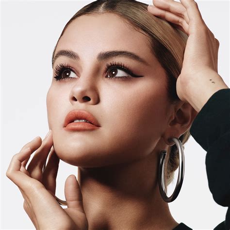 Selena Gomez : r/Celebhub