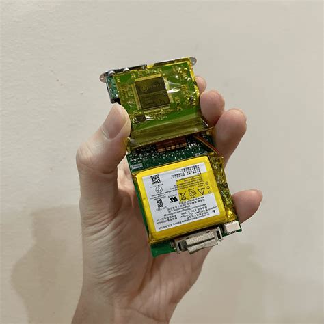 iPod mini 2nd gen with 1000mAh battery and 32GB flashmod (red CF ...