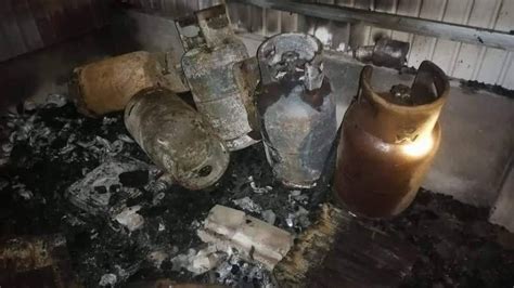 济南发生一起煤气罐爆燃事故 20余个煤气罐被抬出_国内新闻_环球网