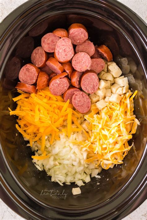 Crockpot Cheesy Potatoes and Kielbasa | Sausage crockpot, Dinner ...