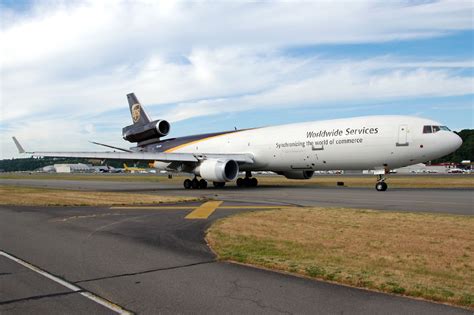 Stopka pro MD-11. Dopravci po nehodě v Kentucky odstavují nákladní ...