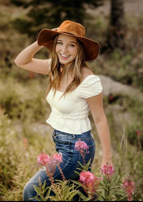 Make Me Laugh Scholarship Winners - Unigo.com