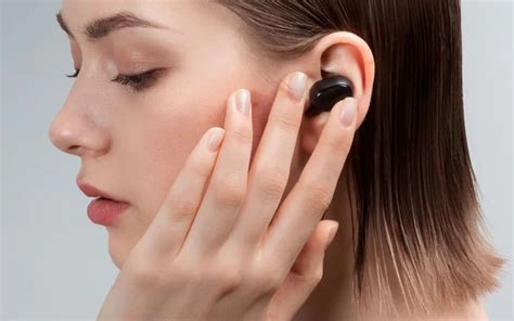 Image result for Using Soundhaven Wireless Earbuds