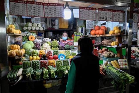 武汉菜价飞涨 官方称“非哄抬物价”惹议-中国瞭望-万维读者网（电脑版）