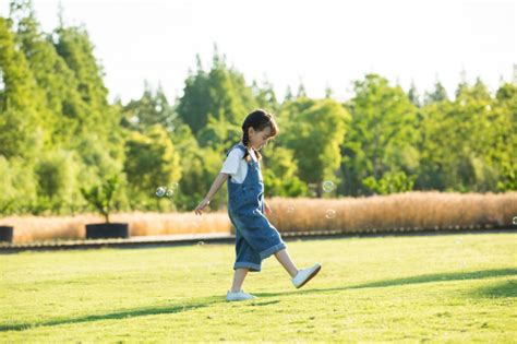 妍的名字女孩名字大全 用妍字起女孩的名字好听_万年历