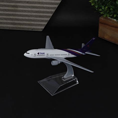 ARTVARKO Thai Airlines Scale Aeroplane Model Die Cast Metal Aircraft ...
