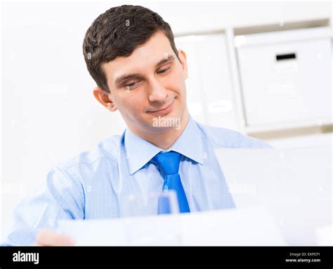 Male Businessman 的图像结果