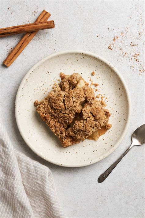 Quick & Easy Vegan Apple Crumble