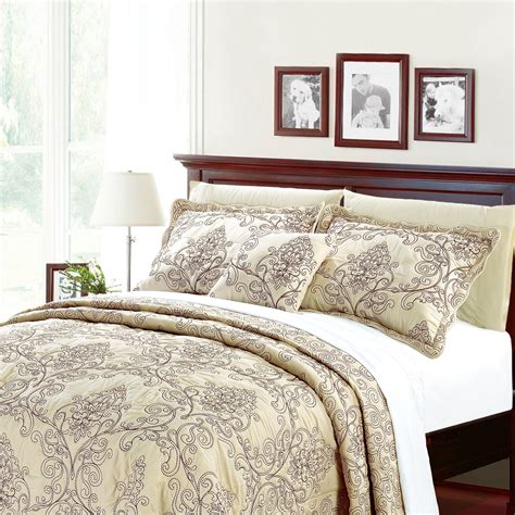 "Home Soft Things Oversized King Damask Embroidered 4 Piece Bedspread ...